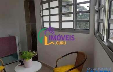 Imagem: A casa possui 4 Dormitórios, 4 Banheiros, 5 Vagas na garagem