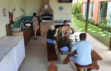 Imagem 12: Sta Cruz ES, temporada. Piscina, Churrasqueira, Varandae5 Vagas na garagem