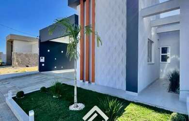 Imagem: A casa em condomínio possui 3 Dormitórios, 1 Banheiro, 2 Vagas