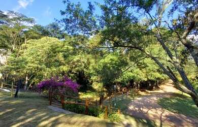 Imagem 3: Lote/Terreno para venda possui 450 metros quadrados em Vilagge Capricio - Louveira - SP