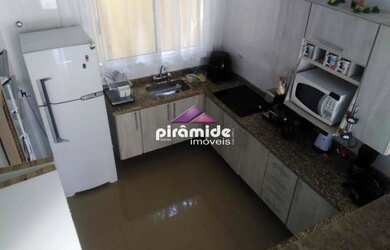 Imagem: A casa em condomínio possui 2 Dormitórios, 1 Banheiro, 1 Vaga