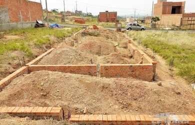 Imagem: O terreno possui 175m² de Área e está localizado em Vila