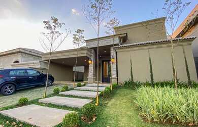 Imagem: A casa em condomínio possui 3 Dormitórios, 5 Banheiros, 4