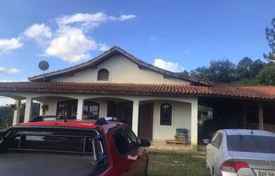 Imagem: A fazenda possui 235m² de Área e está localizado em Mairinque