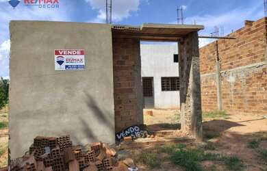 Imagem: A casa possui 2 Dormitórios, 1 Banheiro, 55m² de Área e