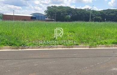 Imagem: O terreno possui 200m² de Área e está localizado em Maisparque