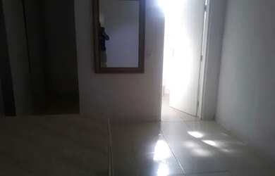 Imagem: A casa possui 3 Dormitórios, 2 Banheiros, 1 Vaga na garagem