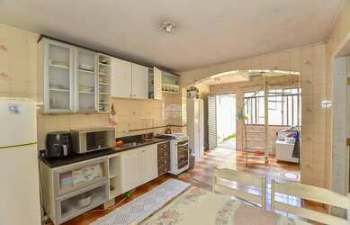 Imagem 3: Sobrado a venda. 137m² de Área, 2 Vagas na garageme4 Dormitórios