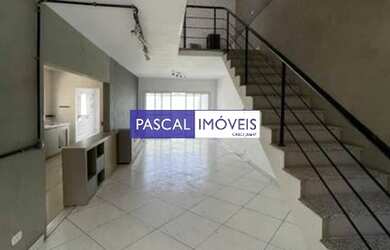 Imagem: A casa em condomínio possui 4 Dormitórios, 5 Banheiros, 3