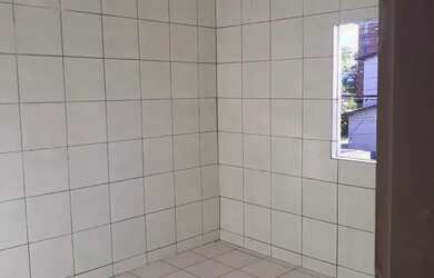 Imagem: A casa possui 2 Dormitórios, 1 Banheiro e está localizado