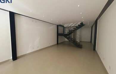 Imagem: O depósito possui 1 Vaga na garagem e 110m² de Área e está