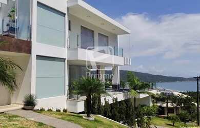 Imagem 1: MARAVILHOSA CASA ALTO PADRÃO EM CONDOMÍNIO FECHADO - BOMBINHAS