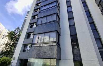 Imagem 3: Imóvel residencial. 232m² de Área, 2 Vagas na garageme4 Dormitórios