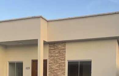 Imagem: A casa em condomínio possui 2 Dormitórios, 1 Banheiro, 2 Vagas
