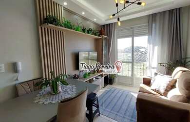 Imagem: O apartamento possui 2 Dormitórios, 1 Banheiro, 1 Vaga na garagem