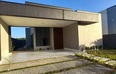 Imagem: A casa em condomínio possui 4 Dormitórios, 5 Banheiros, 4