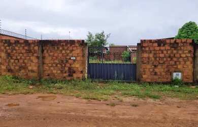 Imagem: O terreno possui 360m² de Área e está localizado em Lago