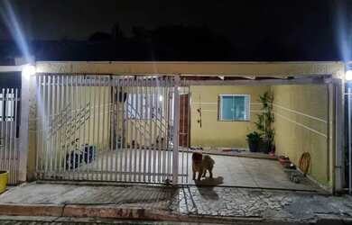 Imagem: A casa em condomínio possui 2 Dormitórios, 1 Banheiro, 2 Vagas