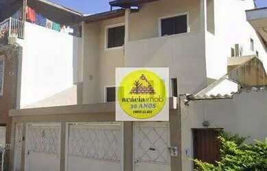 Imagem: A casa possui 2 Dormitórios, 2 Banheiros, 5 Vagas na garagem