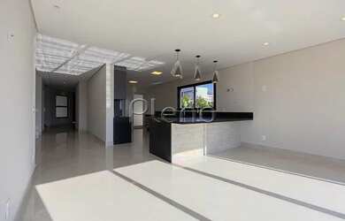 Imagem 6: Venda Casa com 540,00 metroQuadrado, 4 dormitório s , 2 vaga s . Swiss...