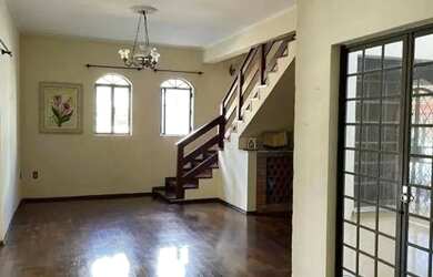 Imagem 3: Casa com 4 dormitórios à venda, 309 m² por R$ 900.000,00 - Centro - Pouso Alegre/MG