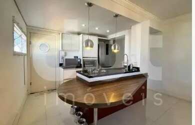 Imagem: O apartamento possui 1 Dormitório, 2 Banheiros, 1 Vaga na garagem