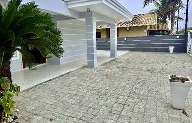 Imagem 15: Linda Casa na Praia de Itaguaçu - A Apenas 80m do Mar!