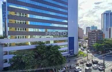 Imagem: A casa possui 1 Dormitório, 1 Banheiro, 1 Vaga na garagem