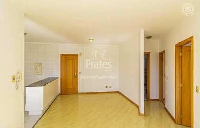 Imagem: O apartamento possui 2 Dormitórios, 2 Banheiros, 2 Vagas na