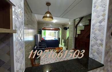 Imagem 9: Caragua temporada frente a praia