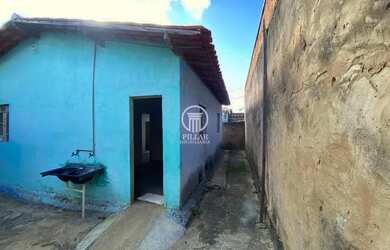 Imagem: A casa possui 2 Dormitórios, 1 Banheiro, 160m² de Área e