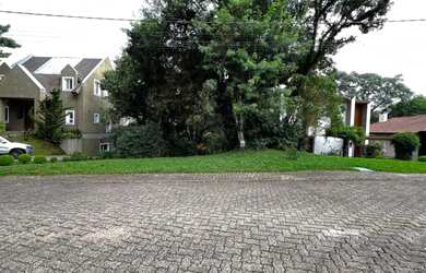 Imagem: O terreno possui 600m² de Área e está localizado em Hortênsias