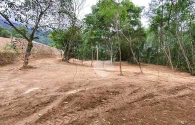 Imagem: O terreno possui 995m² de Área e está localizado em Itanhangá