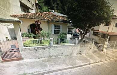 Imagem: O terreno possui 672m² de Área e está localizado em Vila