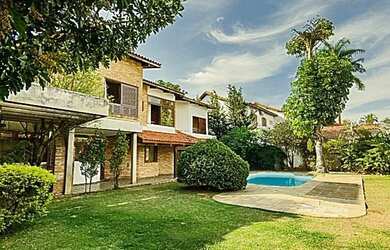 Imagem: A casa em condomínio possui 4 Dormitórios, 5 Banheiros, 5