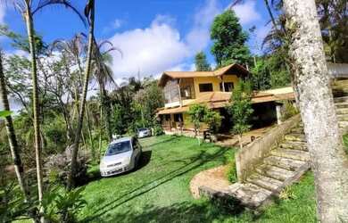 Imagem: A chácara possui 4.700m² de Área e está localizado em Juquitiba