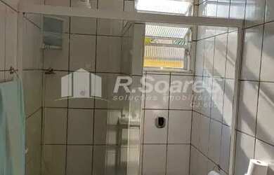 Imagem 7: Casa com três quartos na rua Artur Neiva - jardim Sulacap