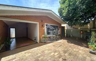 Imagem: A casa possui 3 Dormitórios, 3 Banheiros, 3 Vagas na garagem