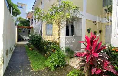 Imagem: A casa em condomínio possui 3 Dormitórios, 2 Banheiros, 1