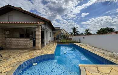 Imagem 5: Oportunidade no Ninho Verde 1, linda casa em frente ao asfalto com piscina