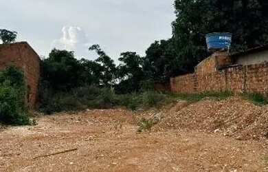 Imagem: O terreno possui 350m² de Área e está localizado em Morada