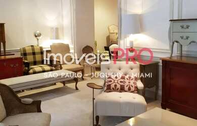 Imagem: O depósito possui 5 Vagas na garagem, 394m² de Área e está