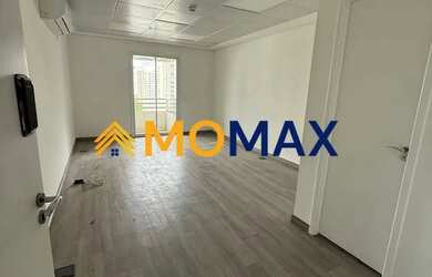 Imagem: O depósito possui 1 Vaga na garagem, 29m² de Área e está