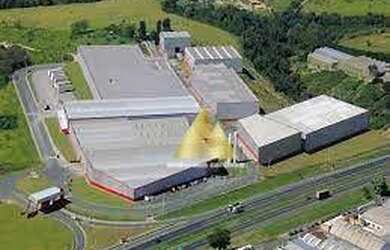 Imagem: O depósito possui 11.470m² de Área e está localizado em