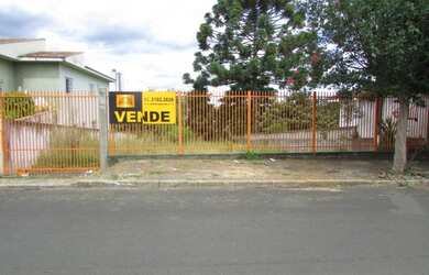 Imagem: O terreno possui 560m² de Área e está localizado em Estrela