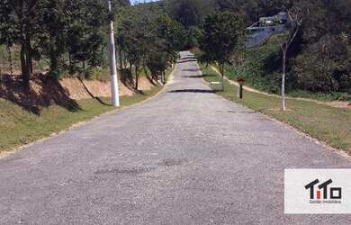 Imagem: O terreno possui 560m² de Área e está localizado em Serra