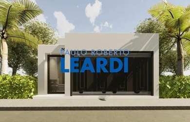 Imagem: A casa possui 2 Dormitórios, 3 Banheiros, 2 Vagas na garagem