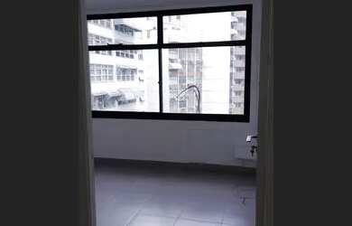 Imagem: O depósito possui 1 Vaga na garagem, 30m² de Área e está