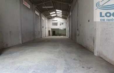 Imagem 4: Alugo amplo galpão em ótima localização em São Vicente