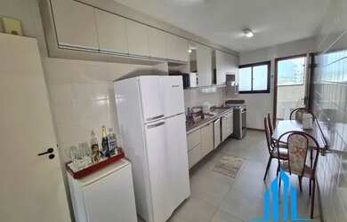 Imagem 7: Apartamento para venda possui 215 metros quadrados com 4 quartos em Centro...